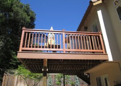 Simple redwood deck in Corte Madera, California